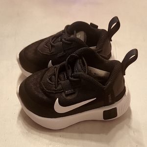 3c Nike Reposto shoes